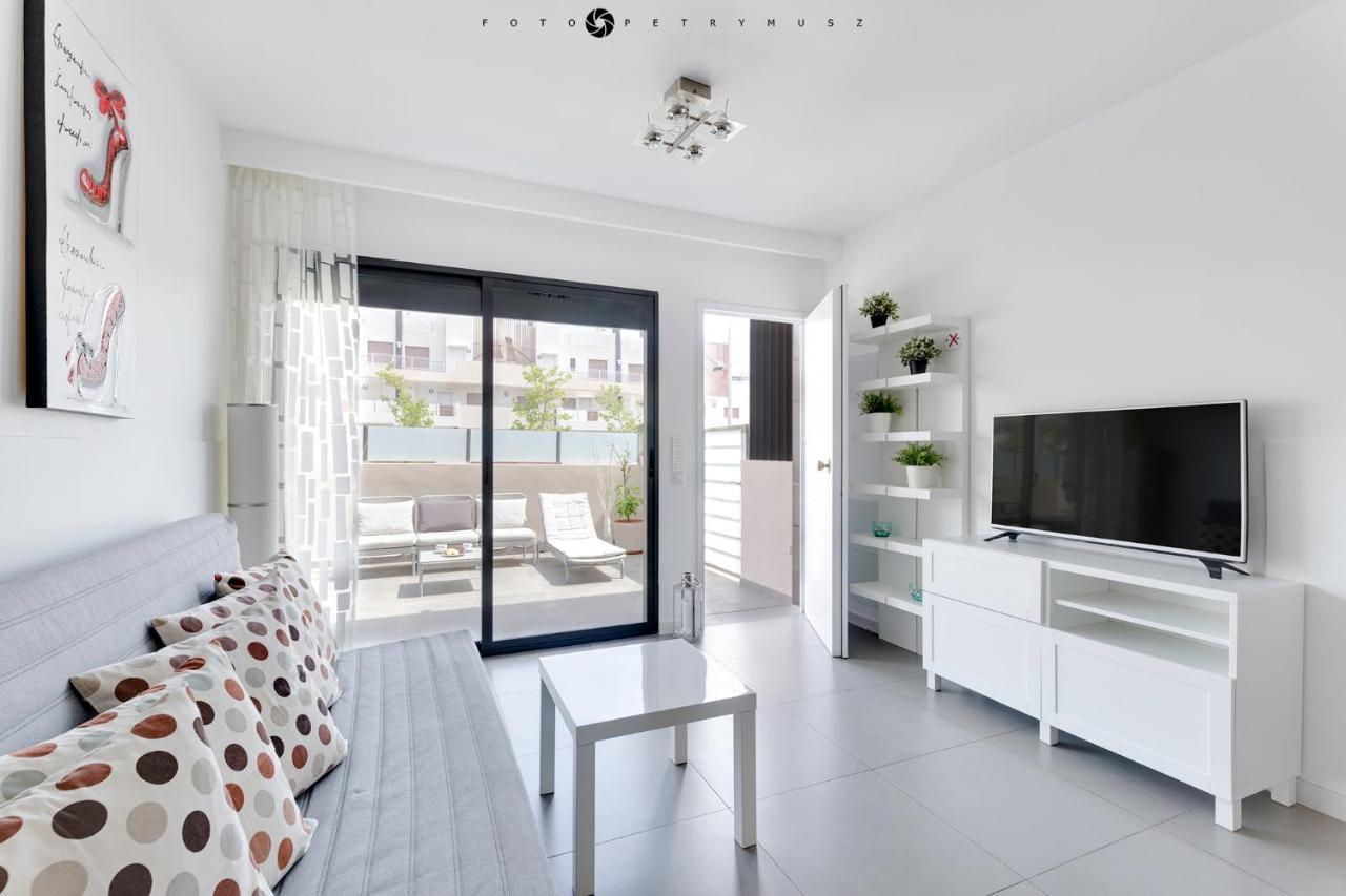Apartamento En La Planta Baja "Playa Elisa" بيلار ذي لا أوراذاذا المظهر الخارجي الصورة