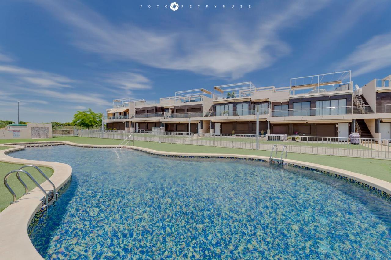 Apartamento En La Planta Baja "Playa Elisa" بيلار ذي لا أوراذاذا المظهر الخارجي الصورة