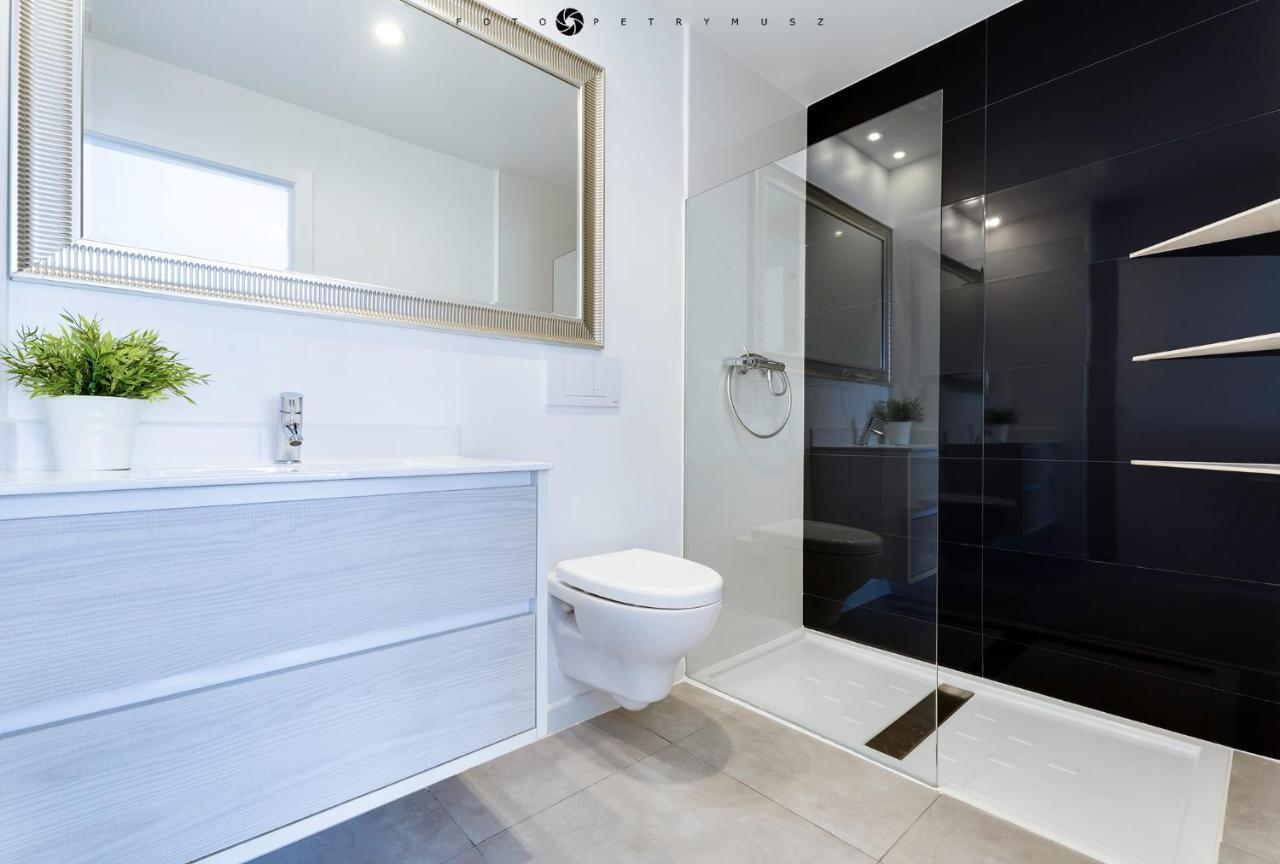 Apartamento En La Planta Baja "Playa Elisa" بيلار ذي لا أوراذاذا المظهر الخارجي الصورة